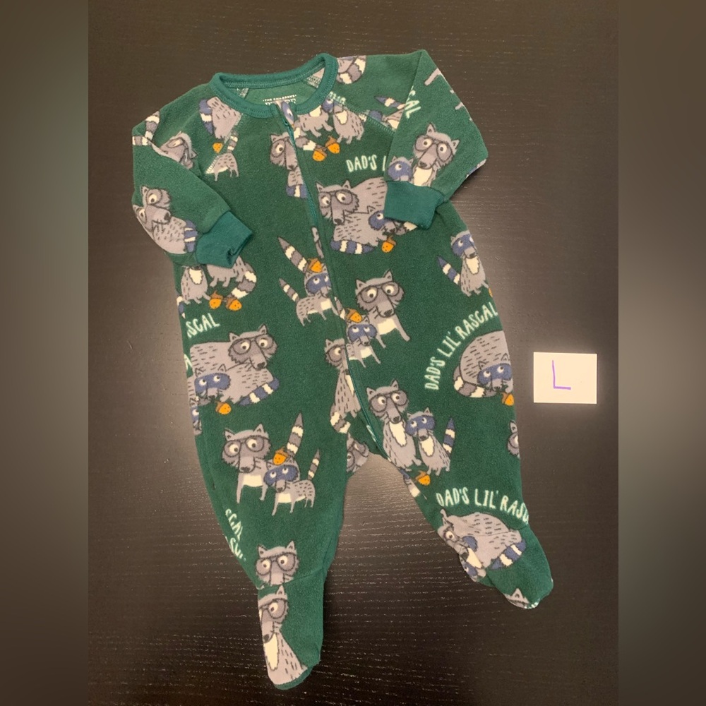 ⭐️2/$11.00⭐️ The Children's Place 0-3m Raccoon Fleece Sleeper